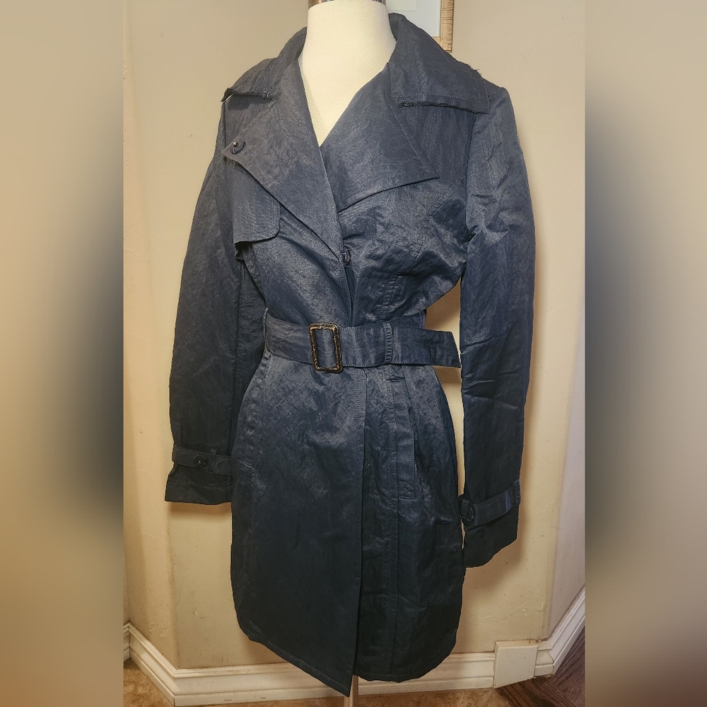 Elizabeth and James Crinkle Trench Coat Size Small Dark Navy‎